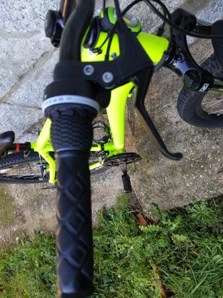 Bicicleta Rock Rider ST 100