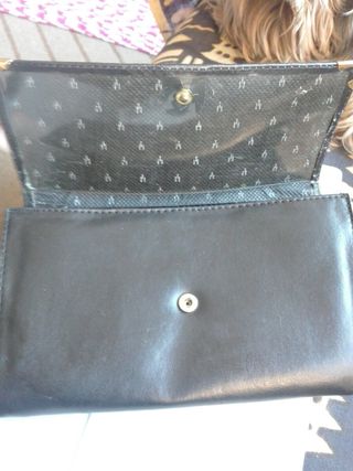 Cartera negra