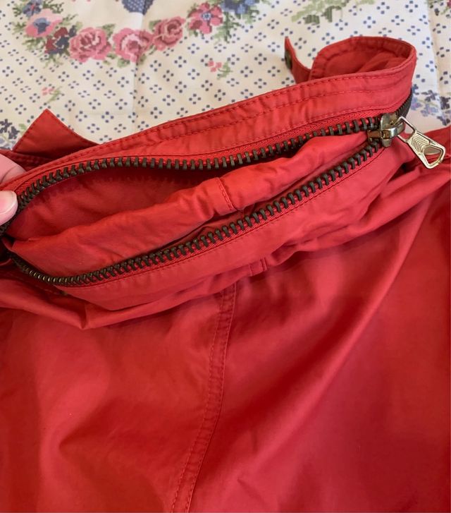 Chaqueta Elogy color coral.