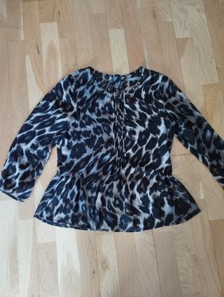 Blusa estampada. Nueva. Easy Wear.