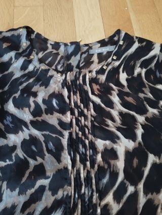 Blusa estampada. Nueva. Easy Wear.