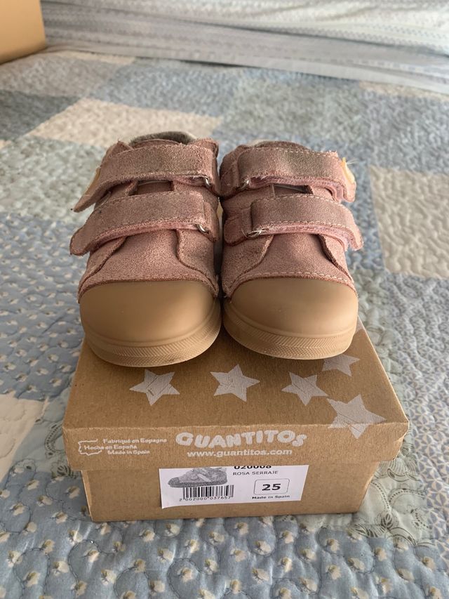 Zapatillas respetuosas Guantitos talla 25