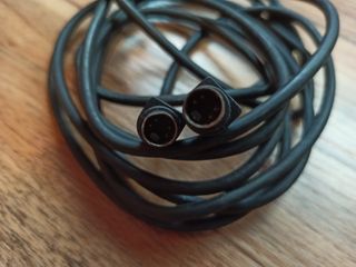 «Nuovo» * Connettore da computer a TV