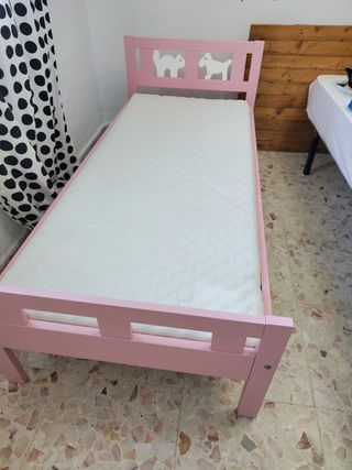 Cama Ikea Pequeña 
