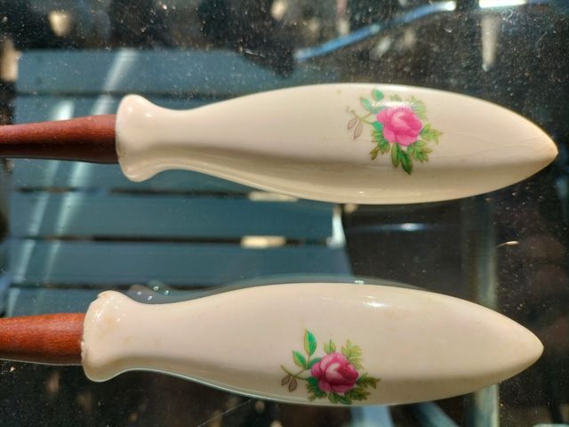Cubiertos de ensalada.