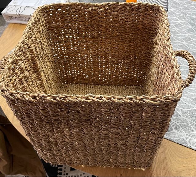 Cesta in fibra naturale