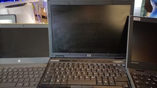 4 pezzi P.C.portatili rigenerati