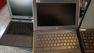 4 pezzi P.C.portatili rigenerati