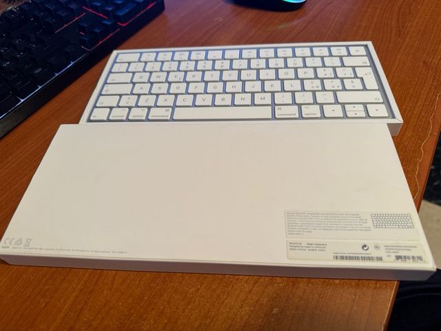 Apple Magic Keyboard