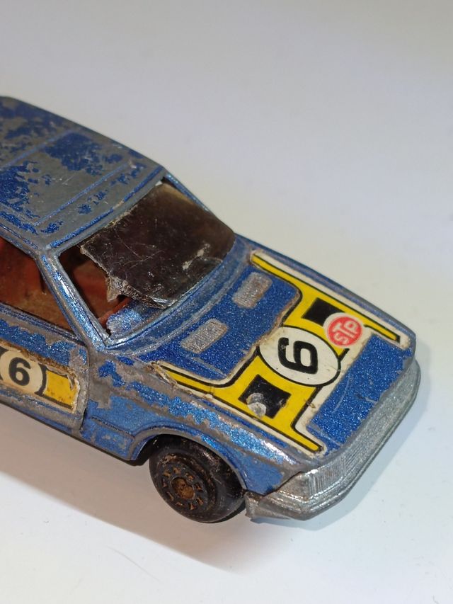 *FORD GRANADA 1/64 GUILOY