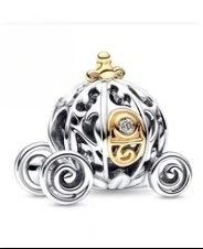 Charm Carroza Cenicienta en Plata 