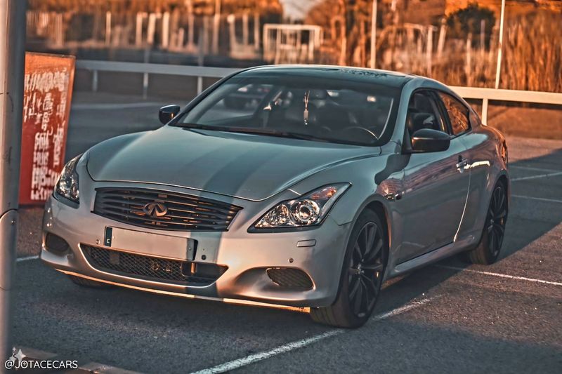 Infiniti G37 2009 - foto 1