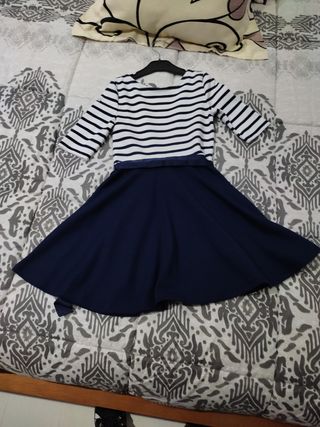 dos Vestidos de niña