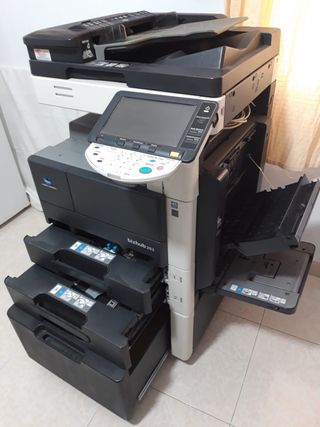 Fotocopiadora multifunción