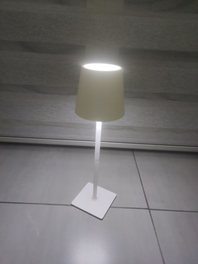 Lampada touch da tavolo