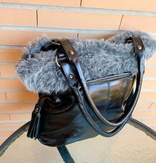 Bolso Negro de piel y pelo (sintético)