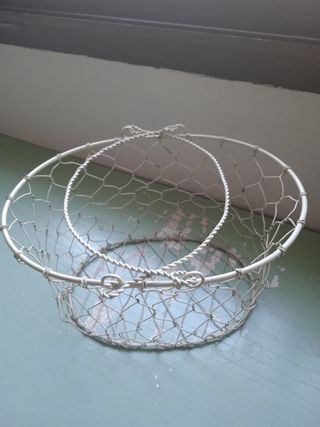 CESTA GALLINERA