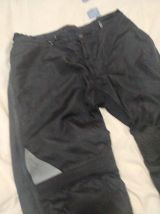 Pantalón moto