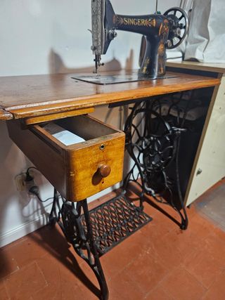 Máquina Coser SINGER