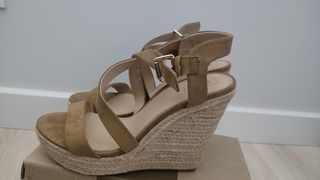 Sandalias cuña Bershka talla 39