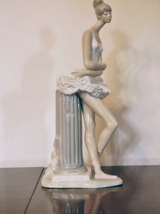 Figura Lladró. Bailarina / Lady ballerine