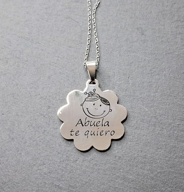COLGANTE EN ACERO "ABUELA TE QUIERO"