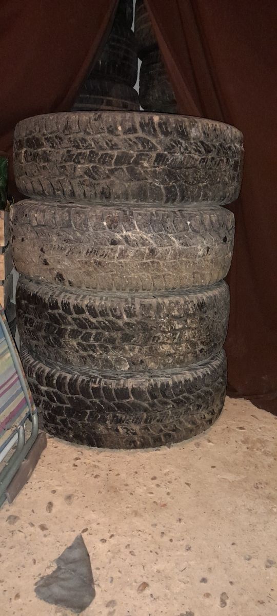 Ultimo precio vendo 4 llantas de land rover 5/114