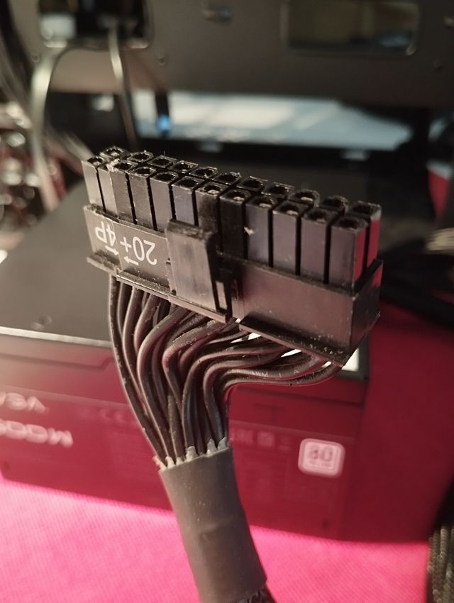 Fuente EVGA 500W 80 Plus (Cables Negros)