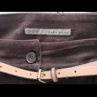 Falda con cinturón Zara