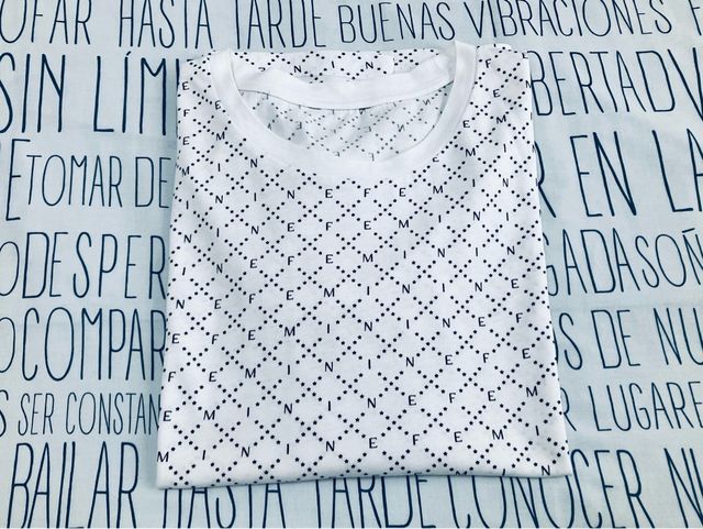 Camiseta Blanca Talla 38 M Letras Feminine Negras
