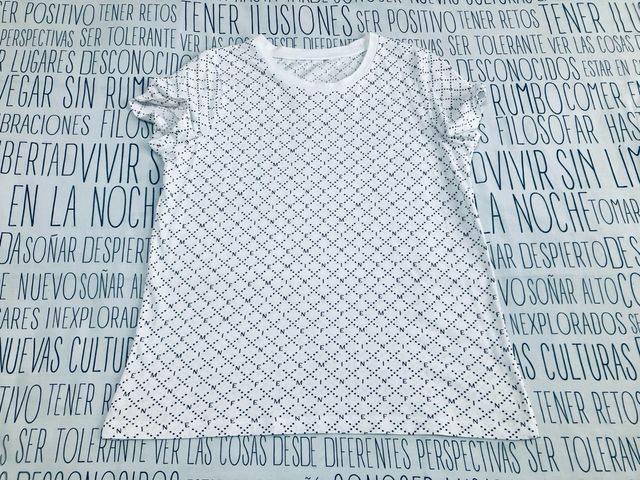 Camiseta Blanca Talla 38 M Letras Feminine Negras