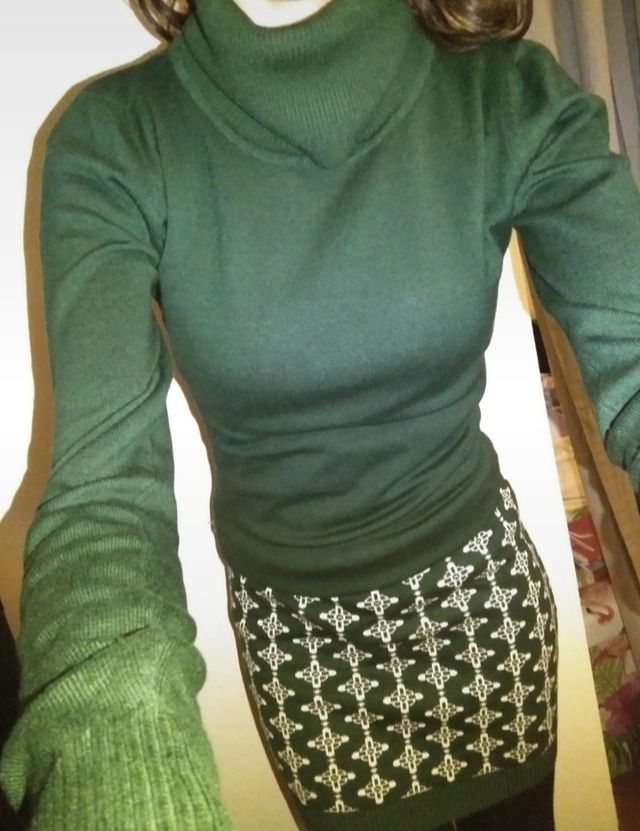 Vestito invernale in maglia verde