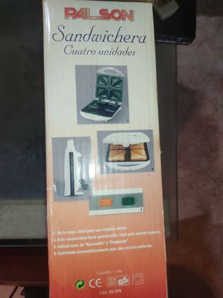 Sandwichera de 4 huecos 