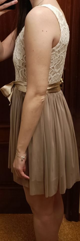 Vestido de fiesta beige