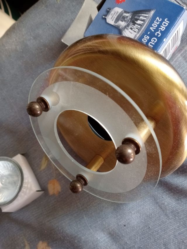 Lamparita aplique alogena