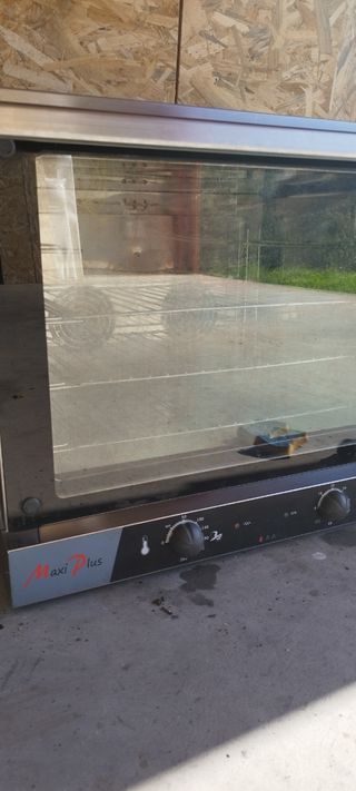 Horno, plancha, freidora y lavavajillas.Más regalo