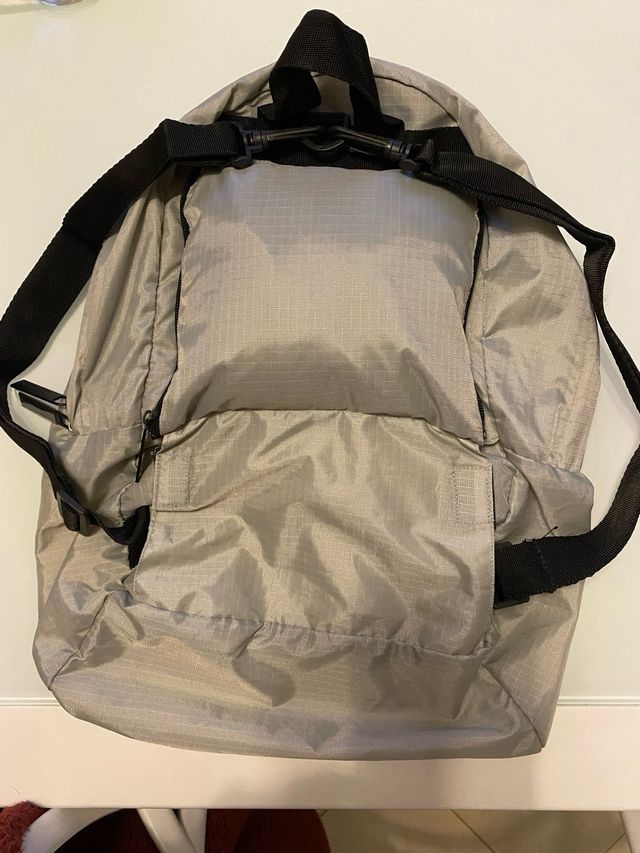 Zaino e impermeabile  nuovo unisex