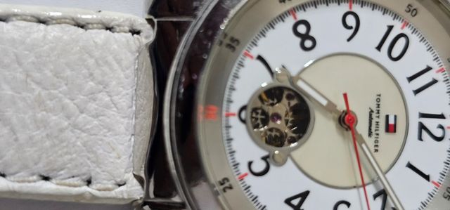 Reloj Tommy Automatico