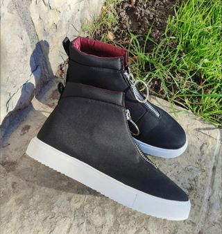Zapatillas varios modelos y tallas (1)