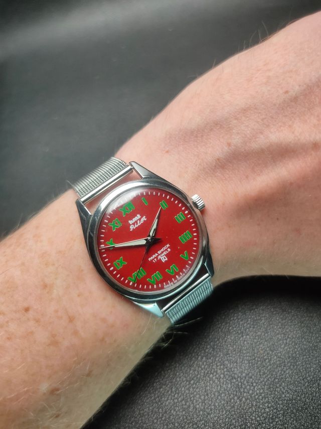 Reloj HMT Pilot para hombre Vintage a cuerda Rojo