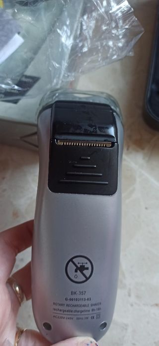 Afeitadora recargable con 3 cabezales