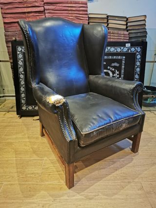 Sillones orejeros piel. Negros