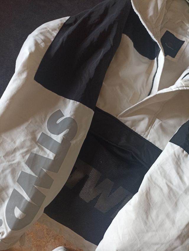 Chaqueta canguro Pull&Bear