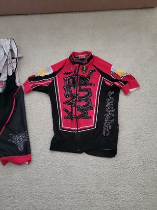 Equipacion ciclismo