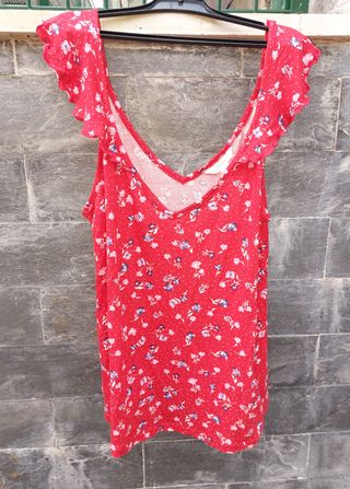 Camiseta tirantes con volante roja o azul