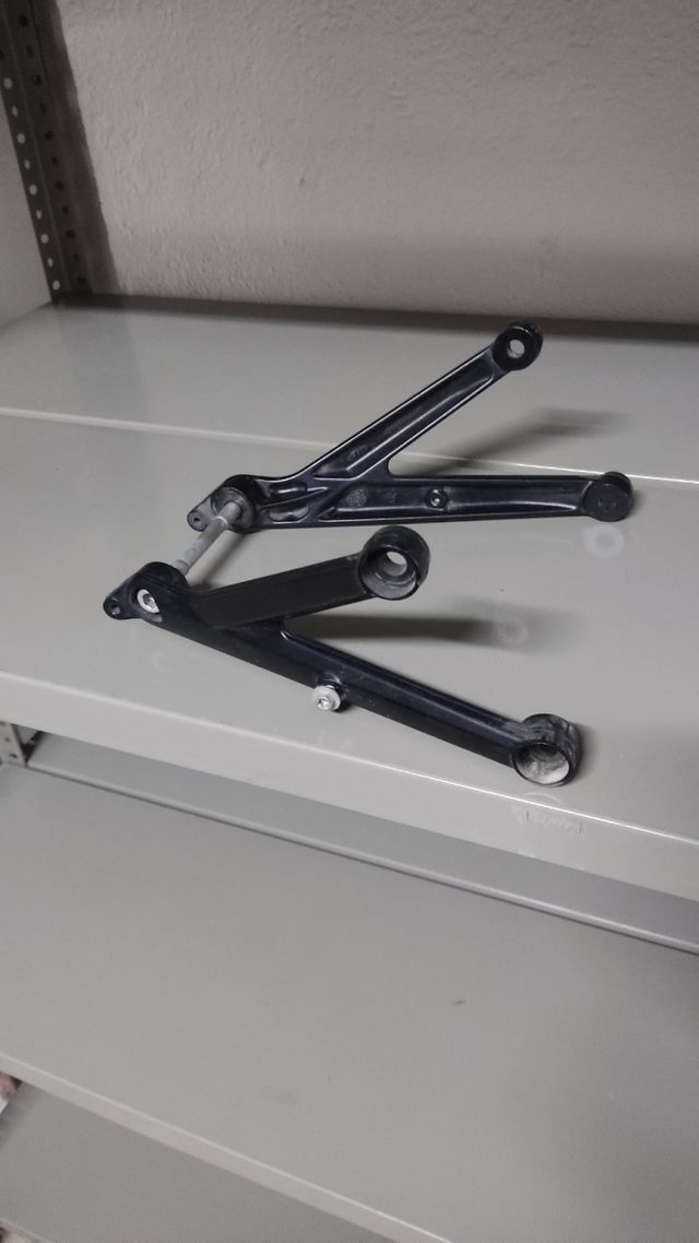 Soporte Motor KTM 690 SMC