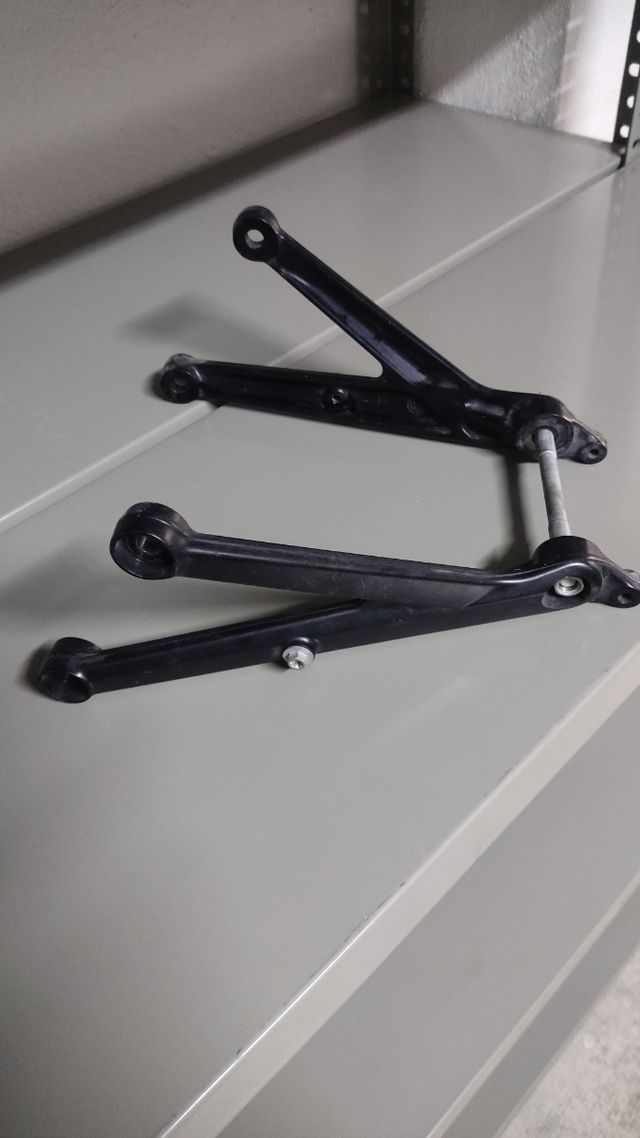 Soporte Motor KTM 690 SMC