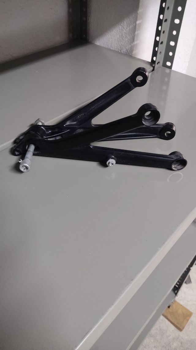 Soporte Motor KTM 690 SMC