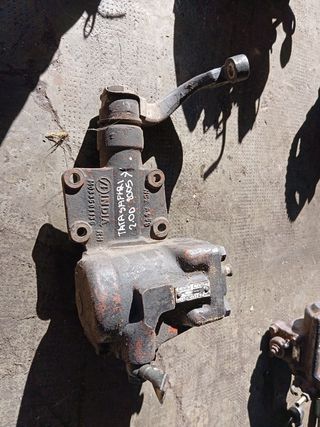 M033501136 Caja dirección tata safari 2.0 D 2005