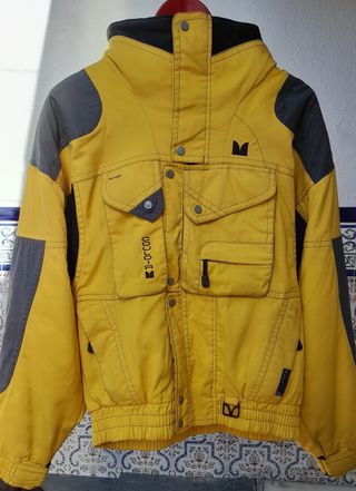 Chaquetón chaqueta cazadora esquí marca Couloir